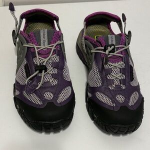 Women's Athletic Shoes in Purple and Gray